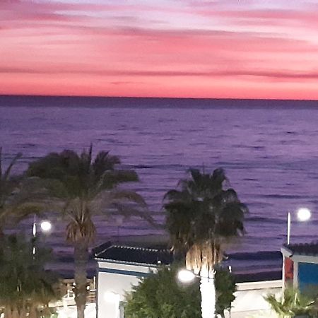 Torrox, Superbe Et Sur La Plage! Esterno foto